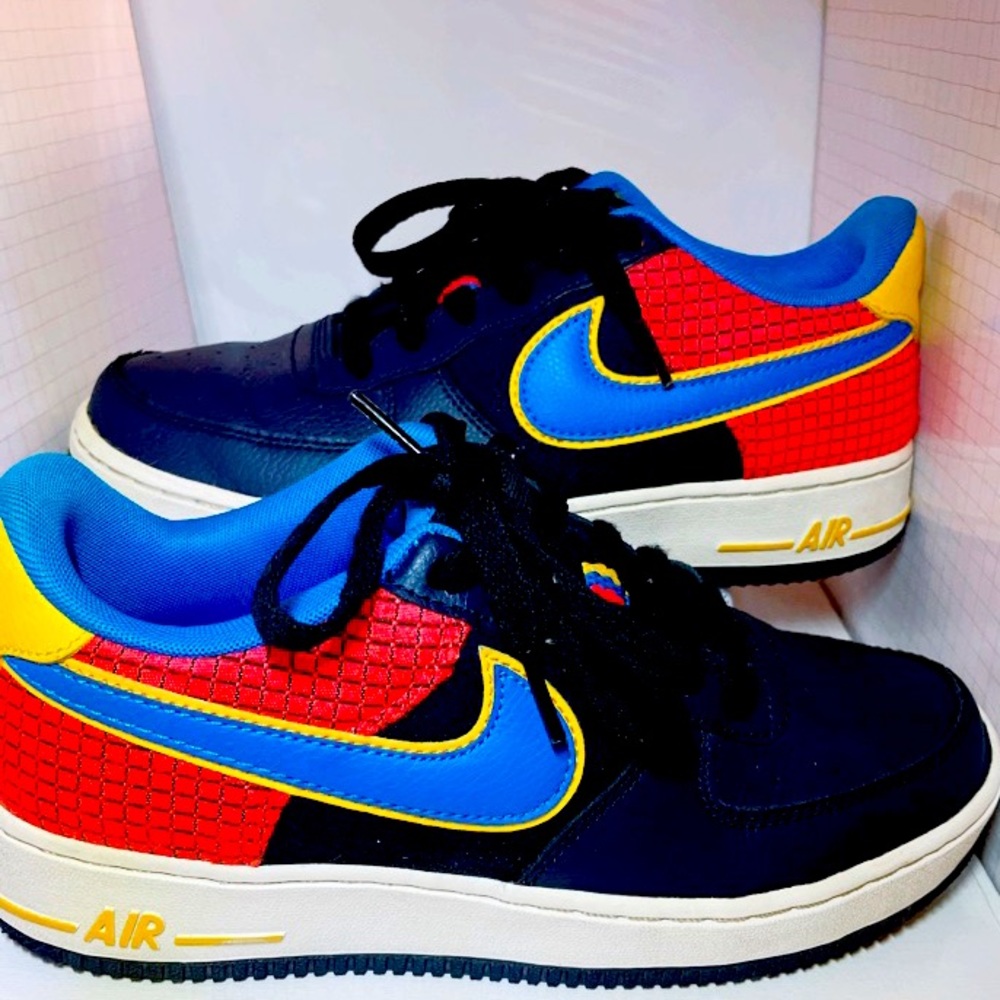 The Coolest Kicks for the Coolest Kids | AF1 Skateboard Sneaker 🛹